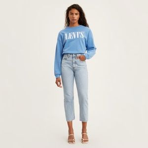 Levi’s Wedgie Straight Light Wash Size 27